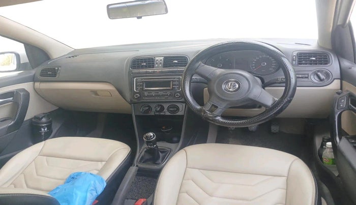 2014 Volkswagen Polo COMFORTLINE 1.2L, Diesel, Manual, 1,33,313 km, interior