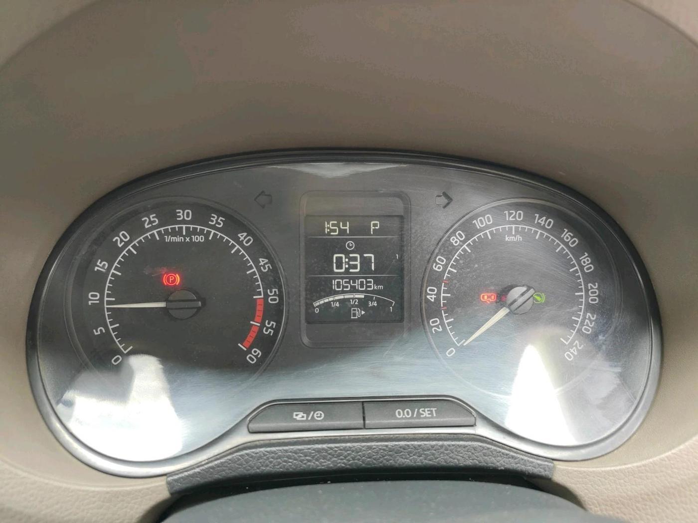 2015 Skoda Rapid 1.5 TDI CR ELEGANCE AT, Diesel, Automatic, 1,05,403 km, interior