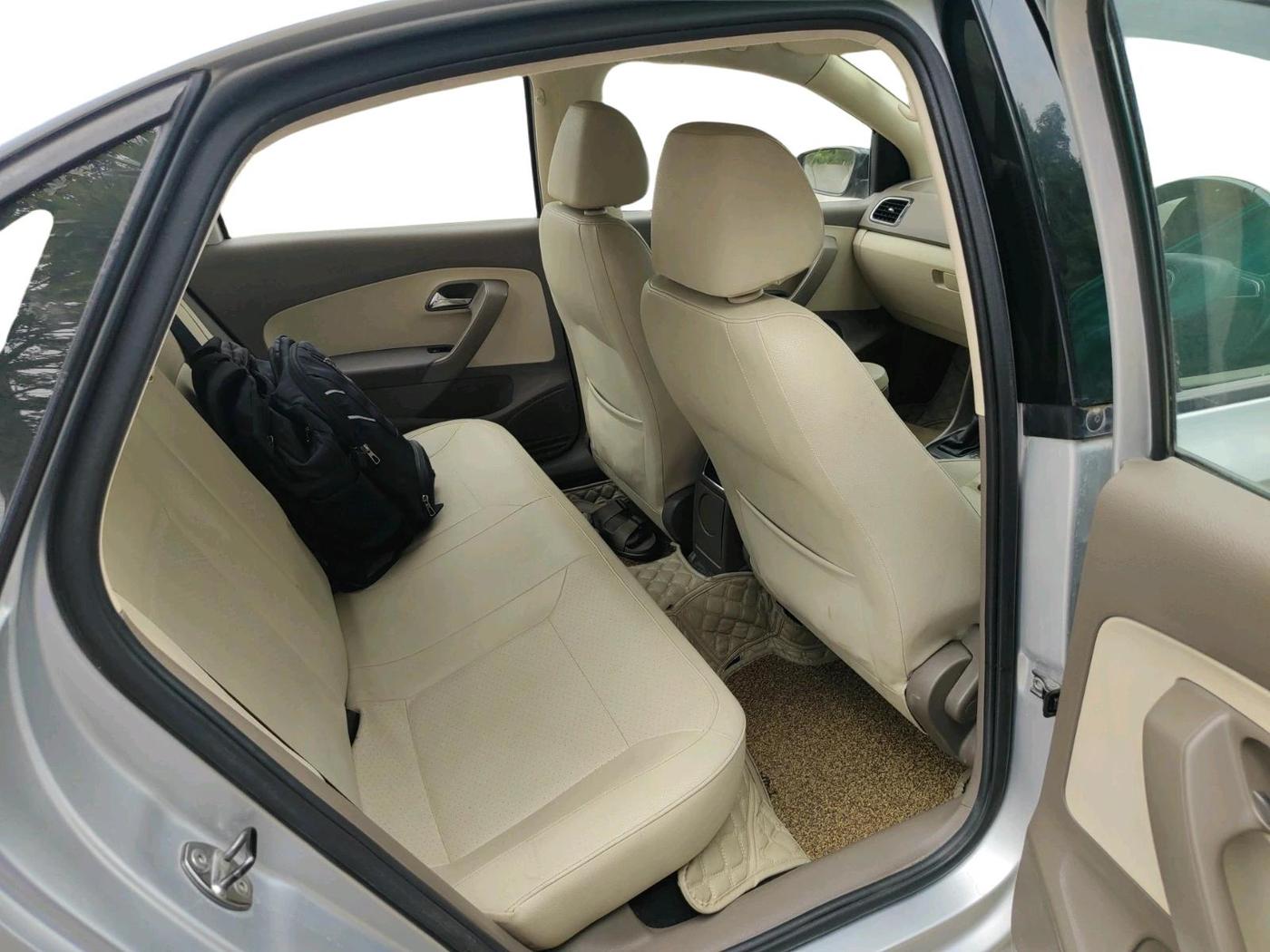 2015 Skoda Rapid 1.5 TDI CR ELEGANCE AT, Diesel, Automatic, 1,05,403 km, interior