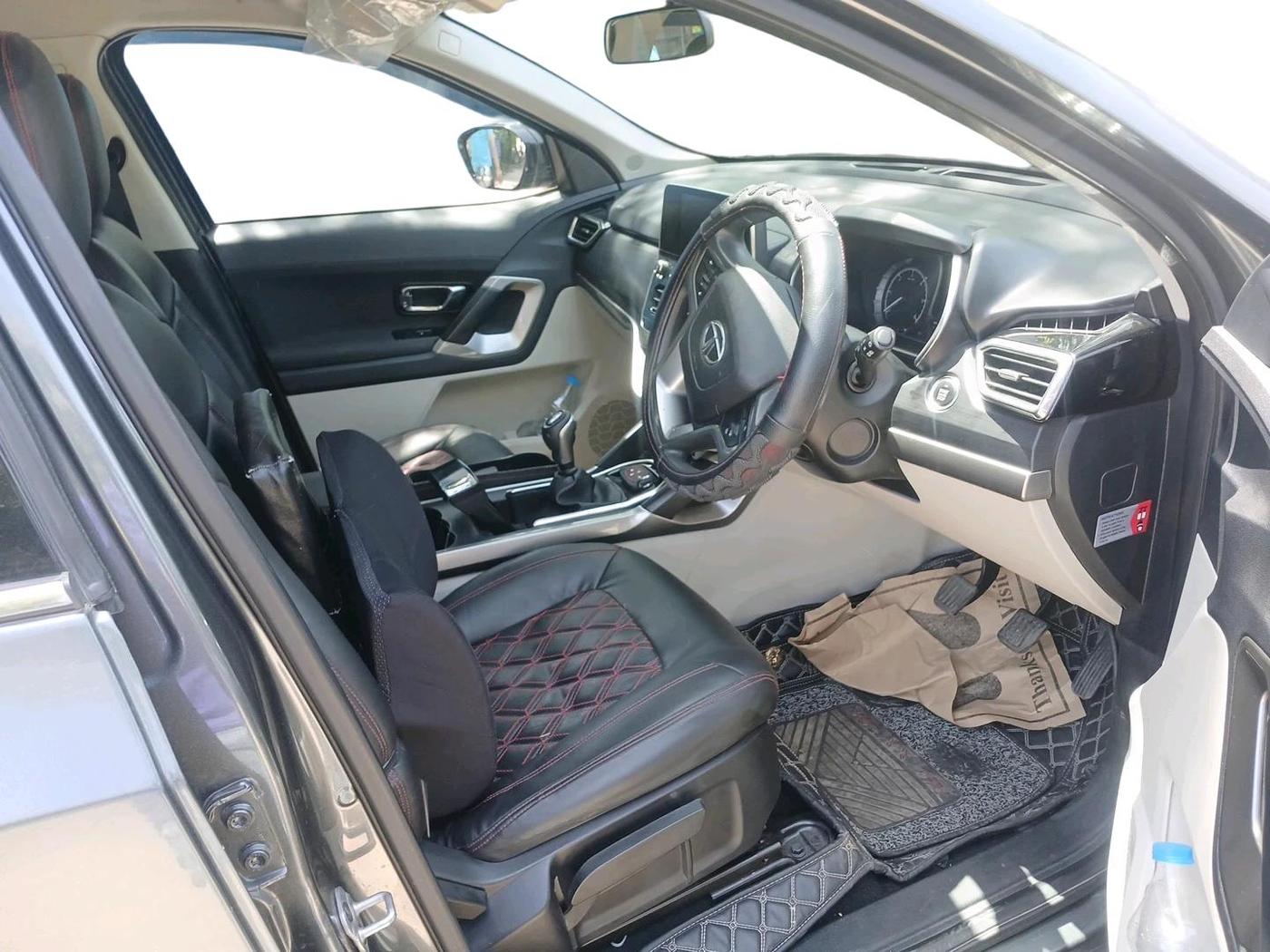 2021 Tata Safari XT PLUS, Diesel, Manual, 36,900 km, interior