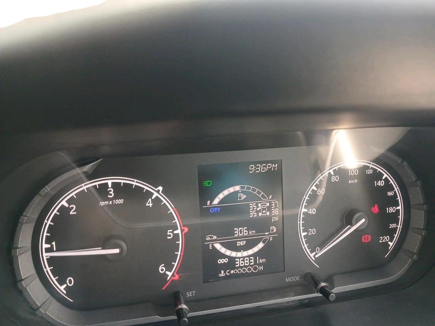 2021 Tata Safari XT PLUS, Diesel, Manual, 36,900 km, interior