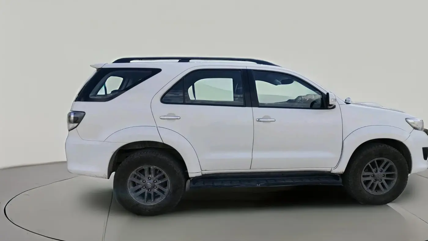 2016 Toyota Fortuner 3.0 4X4 MT, Diesel, Manual, 1,39,250 km, exterior