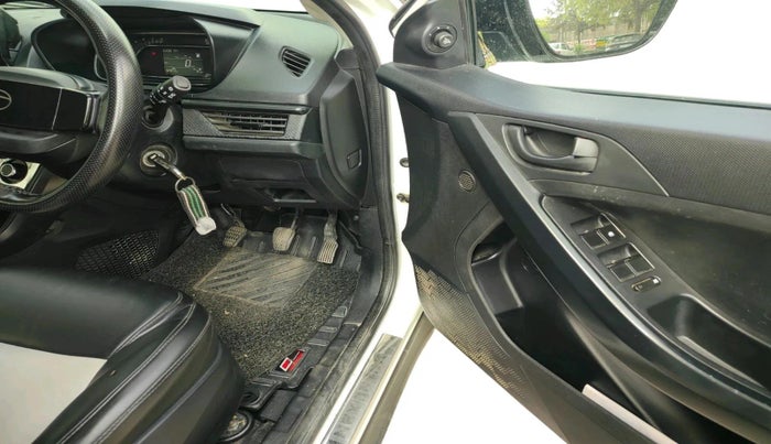 2024 Tata NEXON Smart + 1.5, Diesel, Manual, 64,973 km, interior