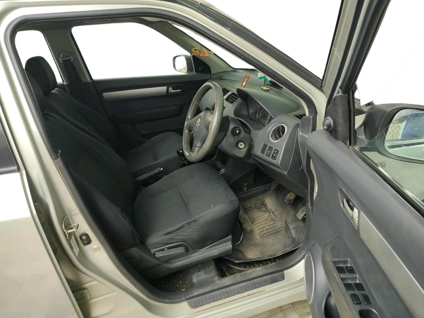 2011 Maruti Swift VDI, Diesel, Manual, 1,11,759 km, interior