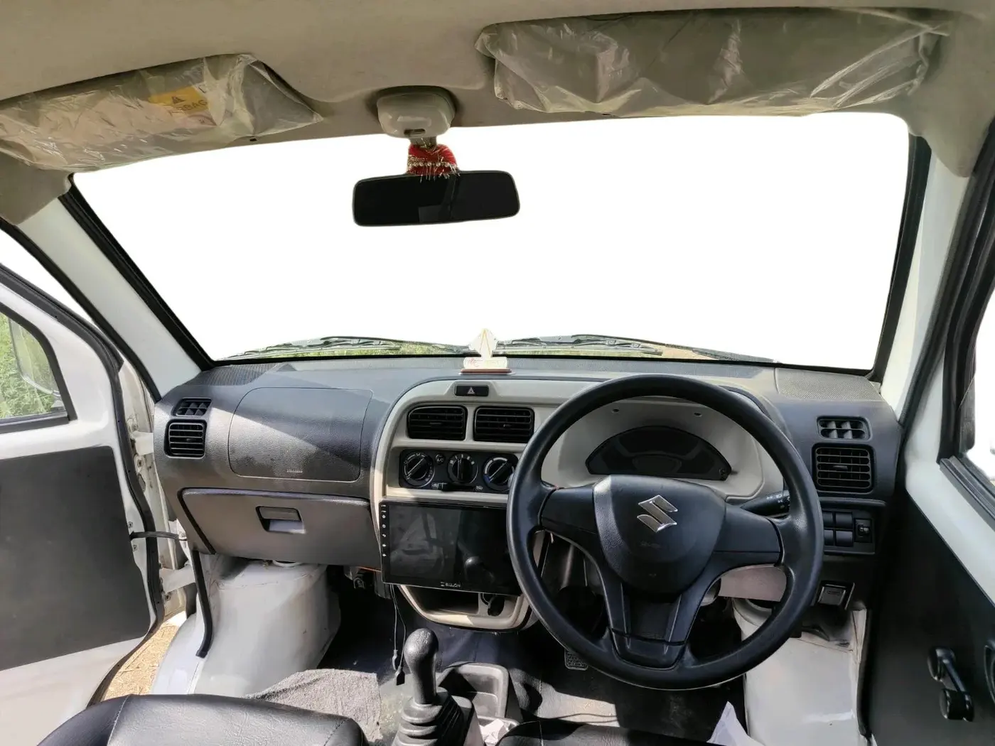 2023 Maruti Eeco 5 STR AC, Petrol, Manual, 35,022 km, interior