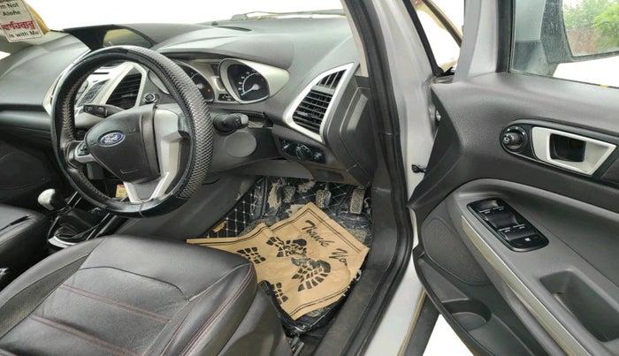 2017 Ford Ecosport TITANIUM+ 1.5L DIESEL, Diesel, Manual, 1,55,345 km, interior