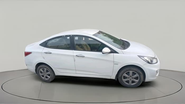2013 Hyundai Verna FLUIDIC 1.6 VTVT EX, Petrol, Manual, 60,132 km, exterior