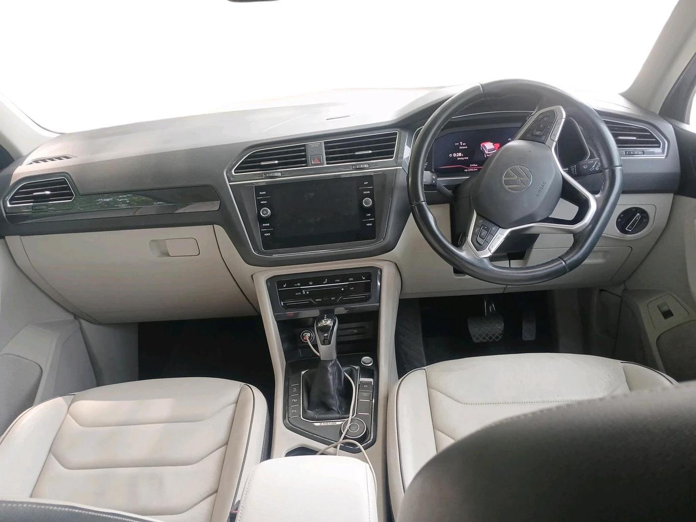 2023 Volkswagen TIGUAN ELEGANCE 2.0 TSI DSG, Petrol, Automatic, 81,051 km, interior