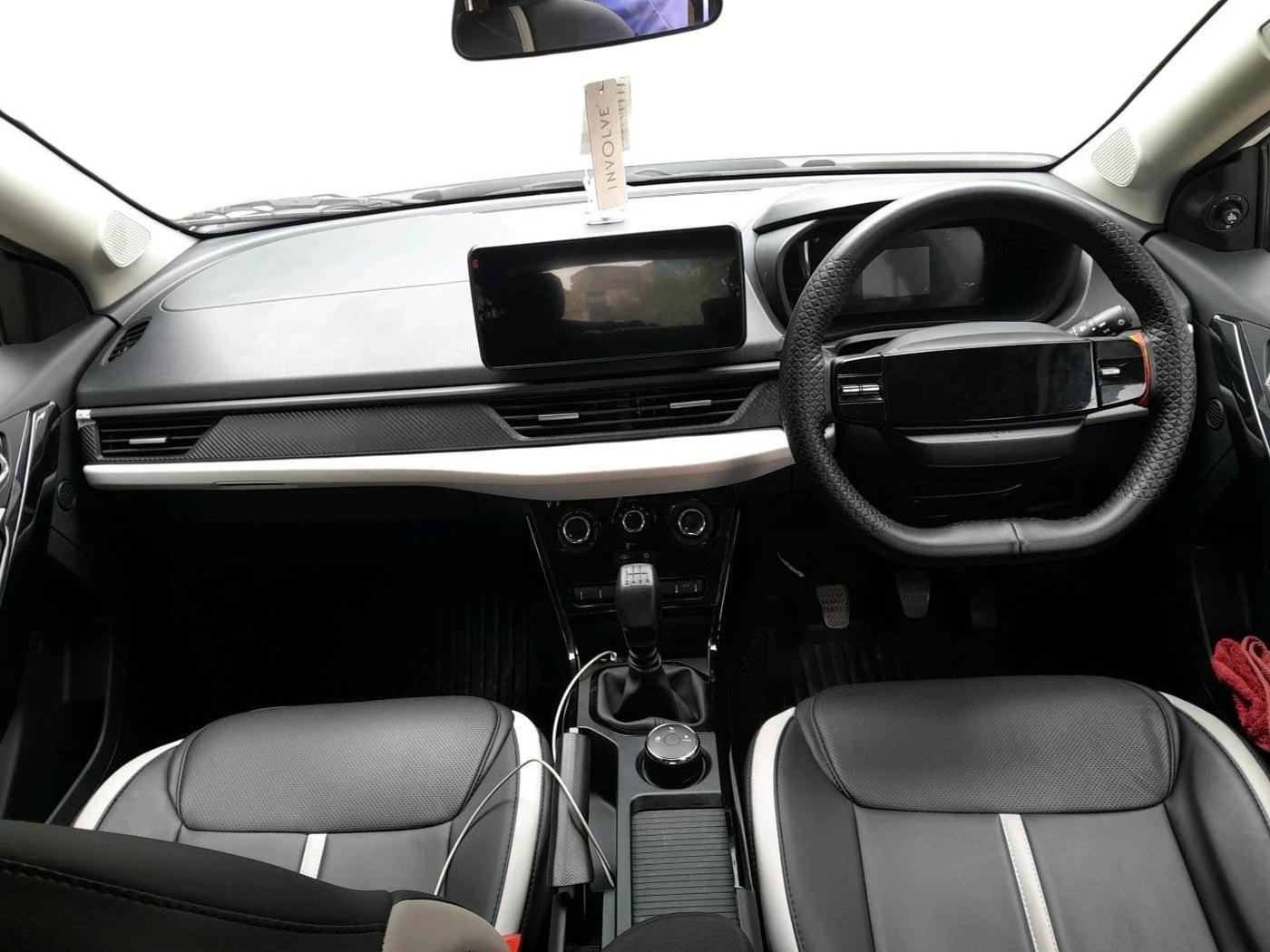2025 Tata NEXON Pure Plus (S) 1.2 Petrol 6MT, Petrol, Manual, 16,452 km, interior
