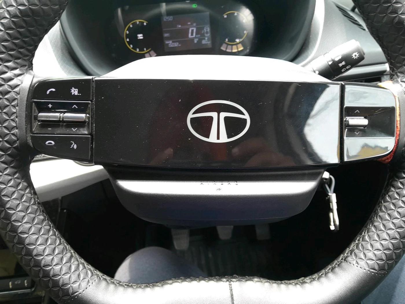2025 Tata NEXON Pure Plus (S) 1.2 Petrol 6MT, Petrol, Manual, 16,452 km, interior