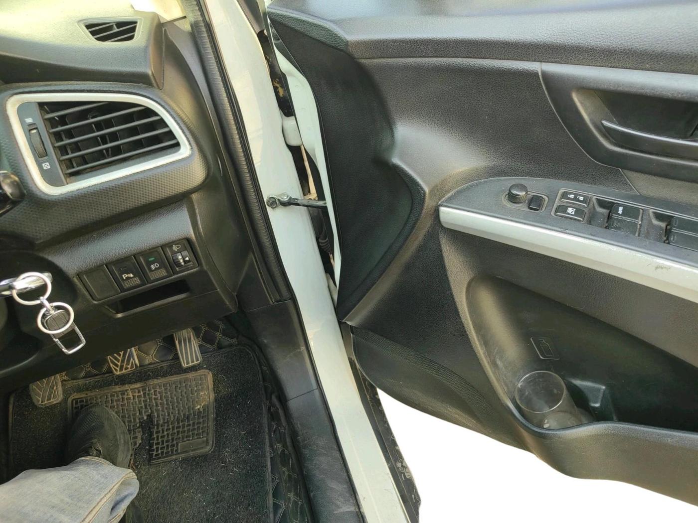 2015 Maruti S Cross DELTA 1.6, Diesel, Manual, 2,97,330 km, interior