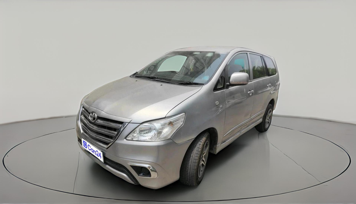 2016 Toyota Innova 2.5 GX 7 STR, Diesel, Manual, 1,04,341 km, exterior
