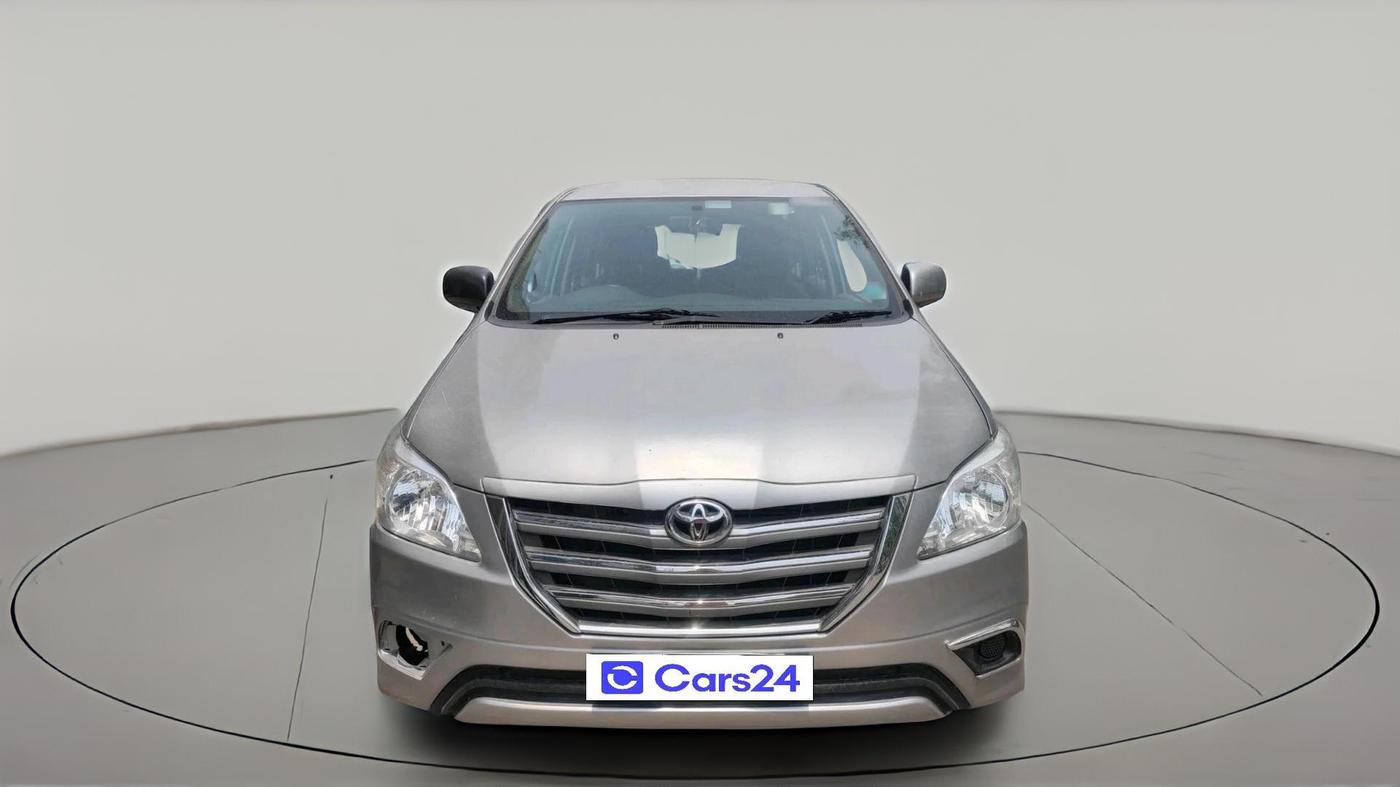 2016 Toyota Innova 2.5 GX 7 STR, Diesel, Manual, 1,04,341 km, exterior