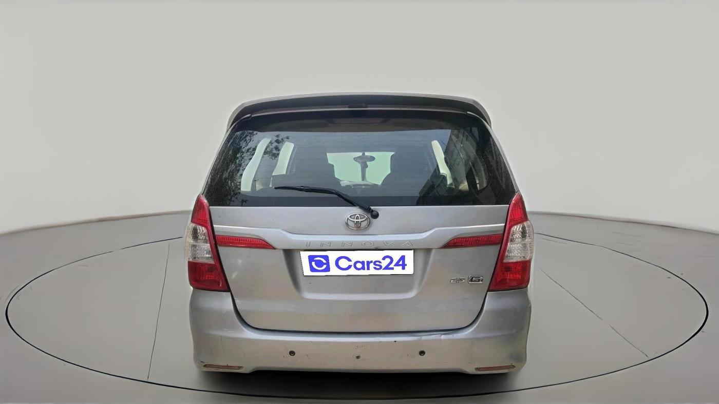 2016 Toyota Innova 2.5 GX 7 STR, Diesel, Manual, 1,04,341 km, exterior