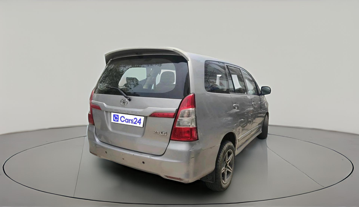 2016 Toyota Innova 2.5 GX 7 STR, Diesel, Manual, 1,04,341 km, exterior