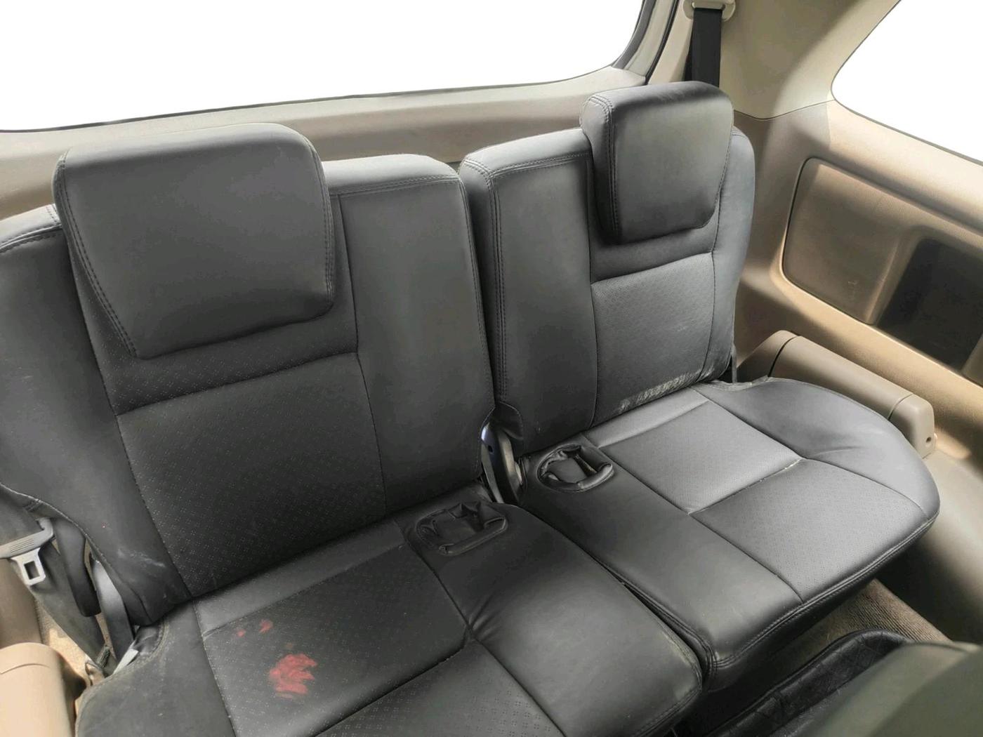 2016 Toyota Innova 2.5 GX 7 STR, Diesel, Manual, 1,04,341 km, interior