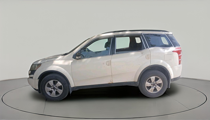2013 Mahindra XUV500 W8, Diesel, Manual, 2,56,135 km, exterior