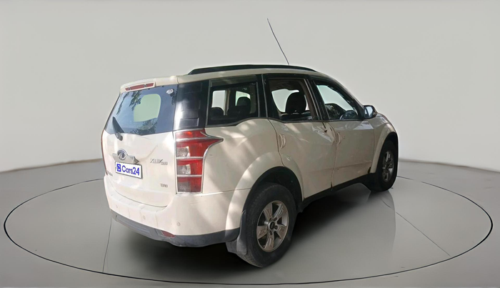 2013 Mahindra XUV500 W8, Diesel, Manual, 2,56,135 km, exterior