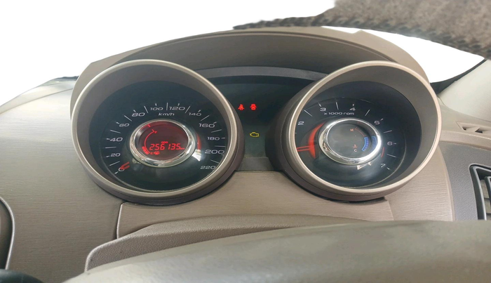 2013 Mahindra XUV500 W8, Diesel, Manual, 2,56,135 km, interior