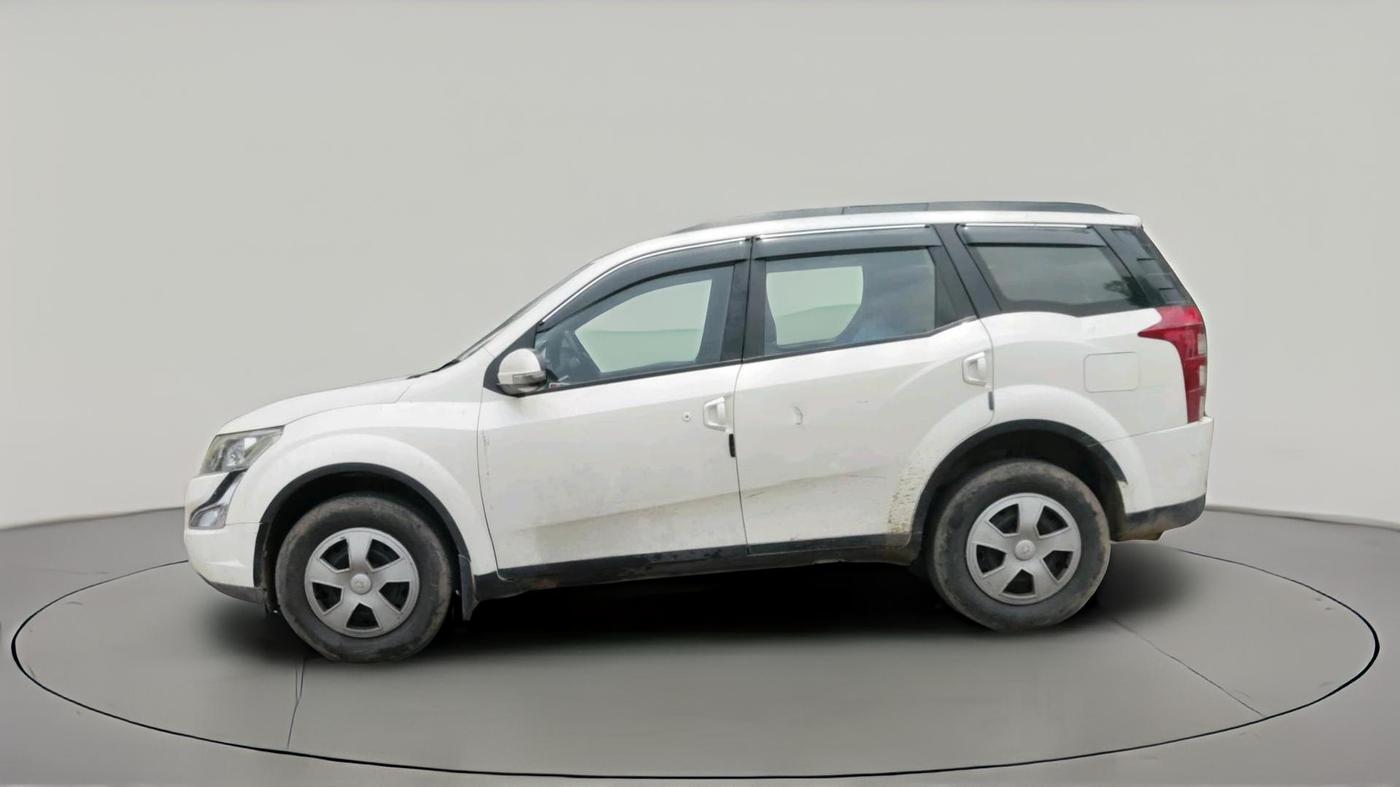 2016 Mahindra XUV500 W6 1.99, Diesel, Manual, 1,13,264 km, exterior
