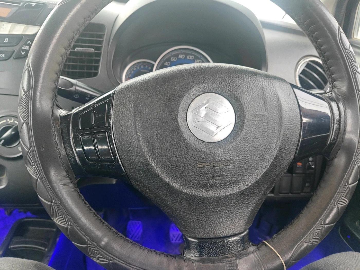 2013 Maruti Wagon R 1.0 VXI  ABS-AIRBAG, Petrol, Manual, 1,64,828 km, interior