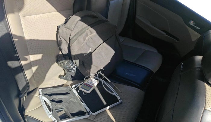 2018 Hyundai Verna 1.6 SX (O) CRDI MT, Diesel, Manual, 1,59,602 km, interior