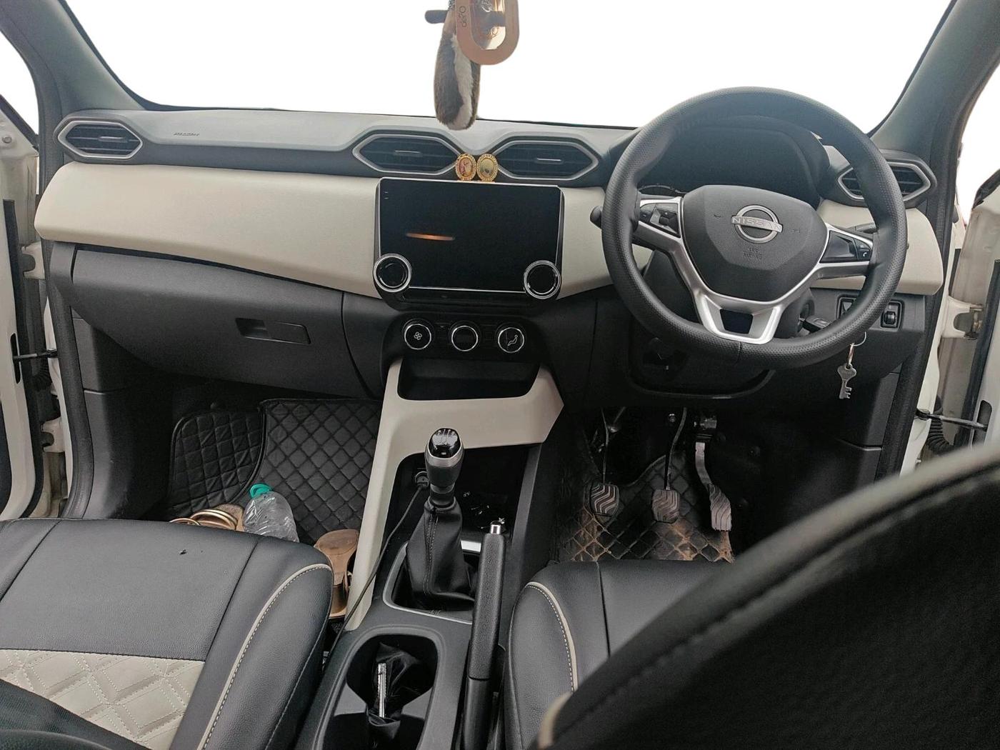 2023 Nissan MAGNITE XL, Petrol, Manual, 45,116 km, interior