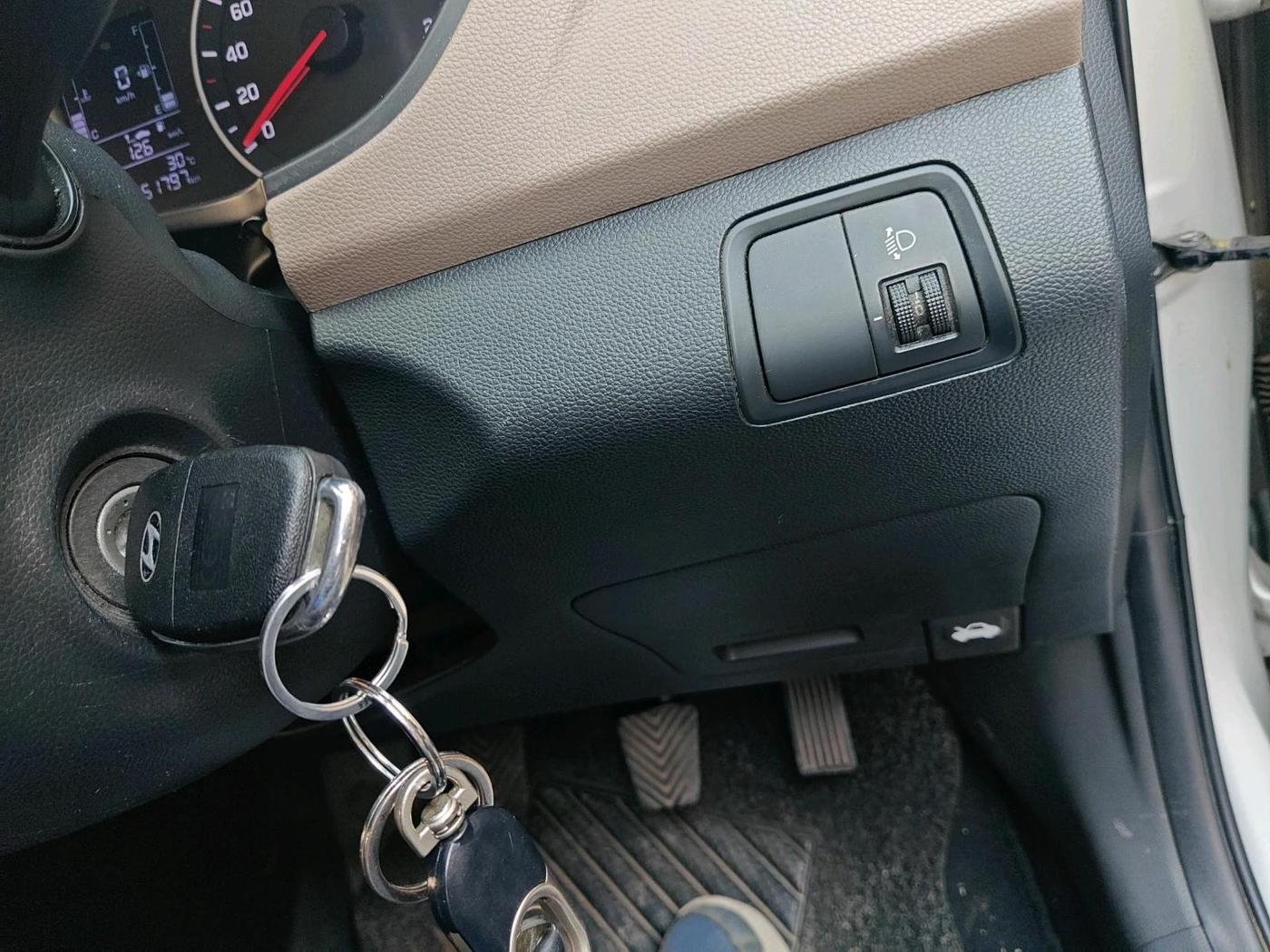 2018 Hyundai Elite i20 ASTA 1.2, Petrol, Manual, 51,797 km, interior
