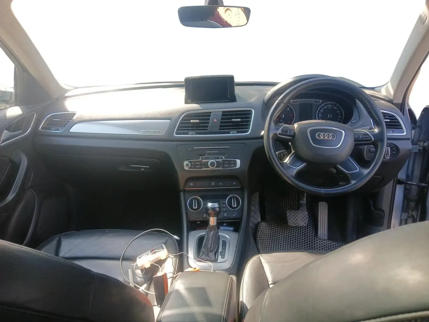 2018 Audi Q3 35 TDI Quattro, Diesel, Automatic, 1,05,000 km, interior