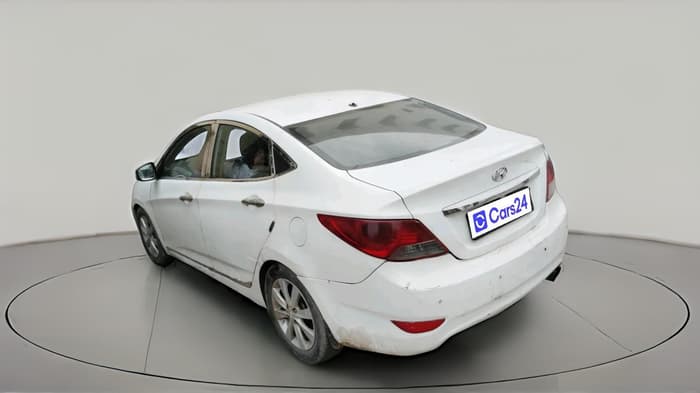 2013 Hyundai Verna FLUIDIC 1.6 CRDI SX, Diesel, Manual, 1,72,971 km, exterior