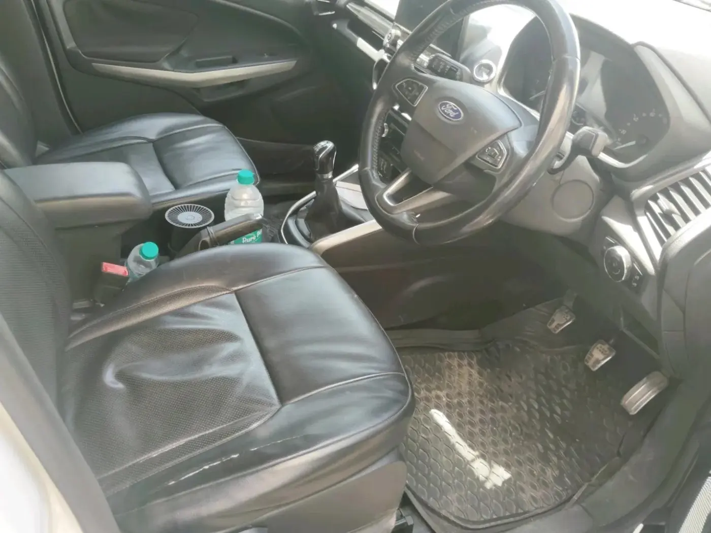 2018 Ford Ecosport TITANIUM 1.5L DIESEL, Diesel, Manual, 1,03,616 km, interior