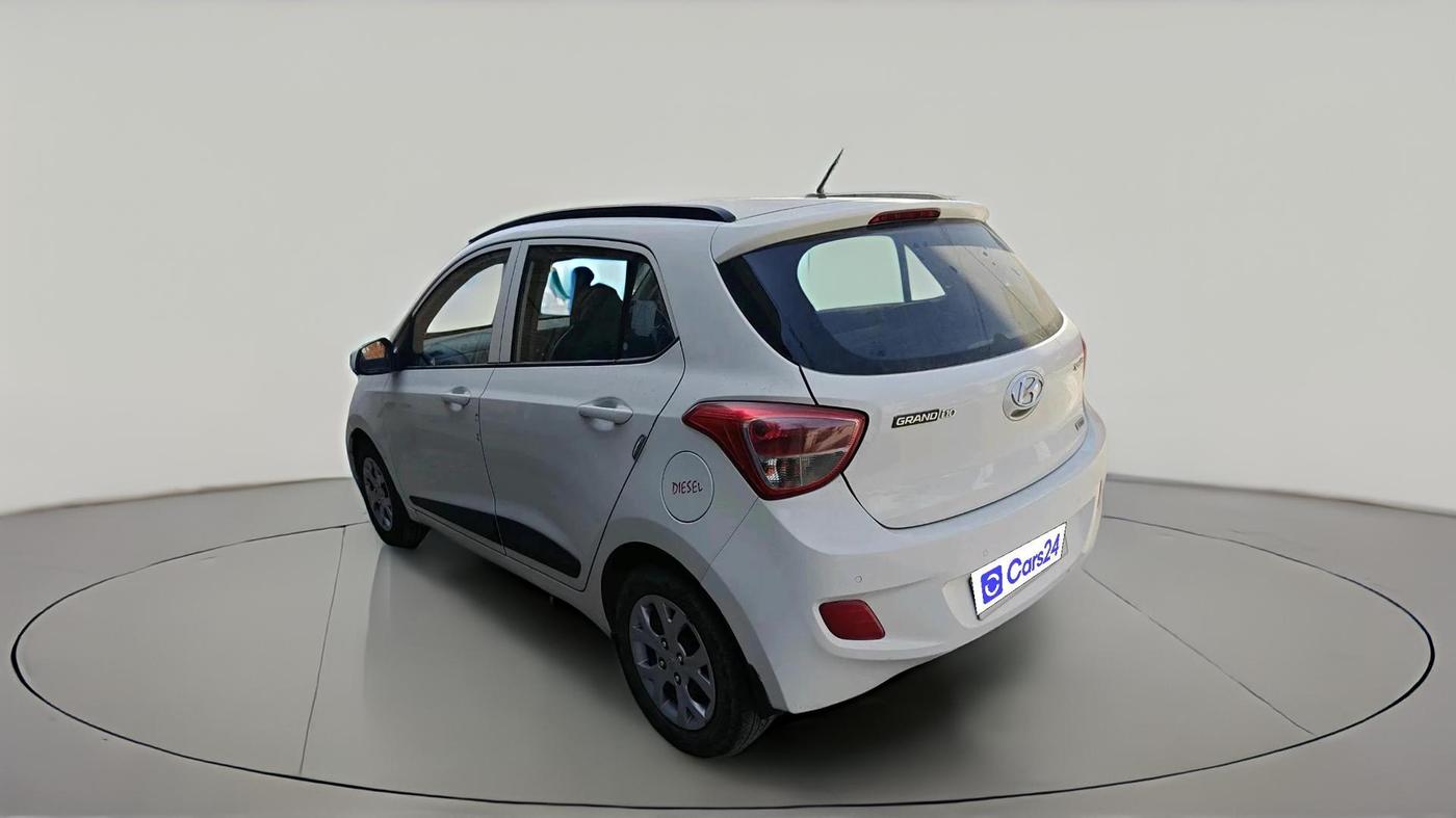 2015 Hyundai Grand i10 SPORTZ 1.1 CRDI, Diesel, Manual, 1,14,472 km, exterior