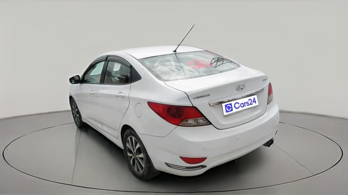 2013 Hyundai Verna FLUIDIC 1.6 CRDI SX, Diesel, Manual, 25,00,000 km, exterior