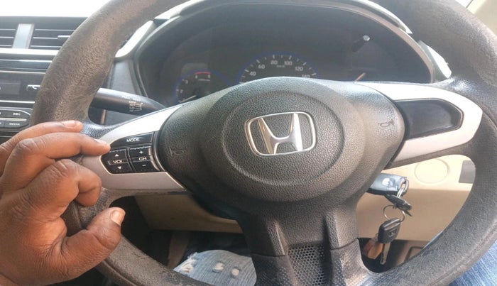 2016 Honda Amaze 1.5L I-DTEC S, Diesel, Manual, 1,40,264 km, interior