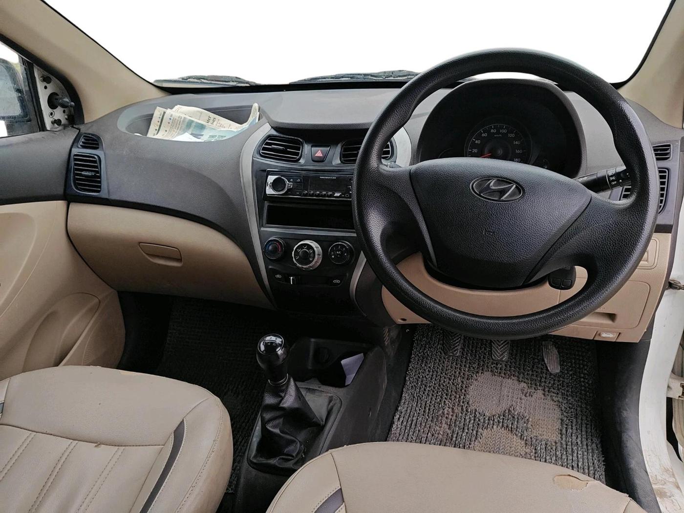 2013 Hyundai Eon ERA +, Petrol, Manual, 64,450 km, interior