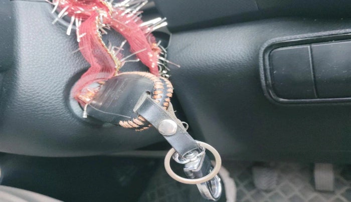 2021 KIA SONET HTK PLUS 1.2, Petrol, Manual, 35,871 km, interior