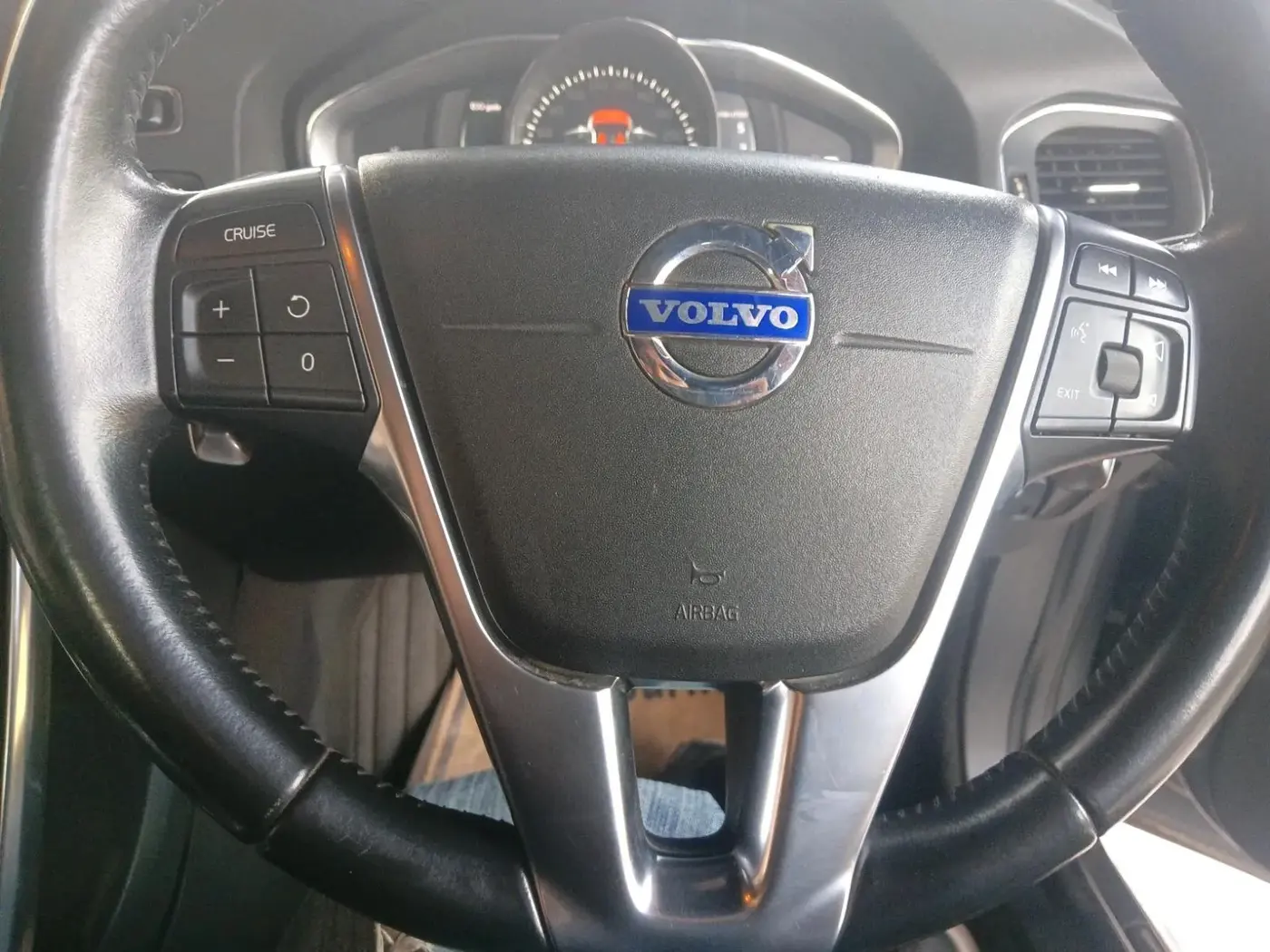 2017 Volvo S60 CROSS COUNTRY INSCRIPTION, Diesel, Automatic, 1,01,874 km, interior