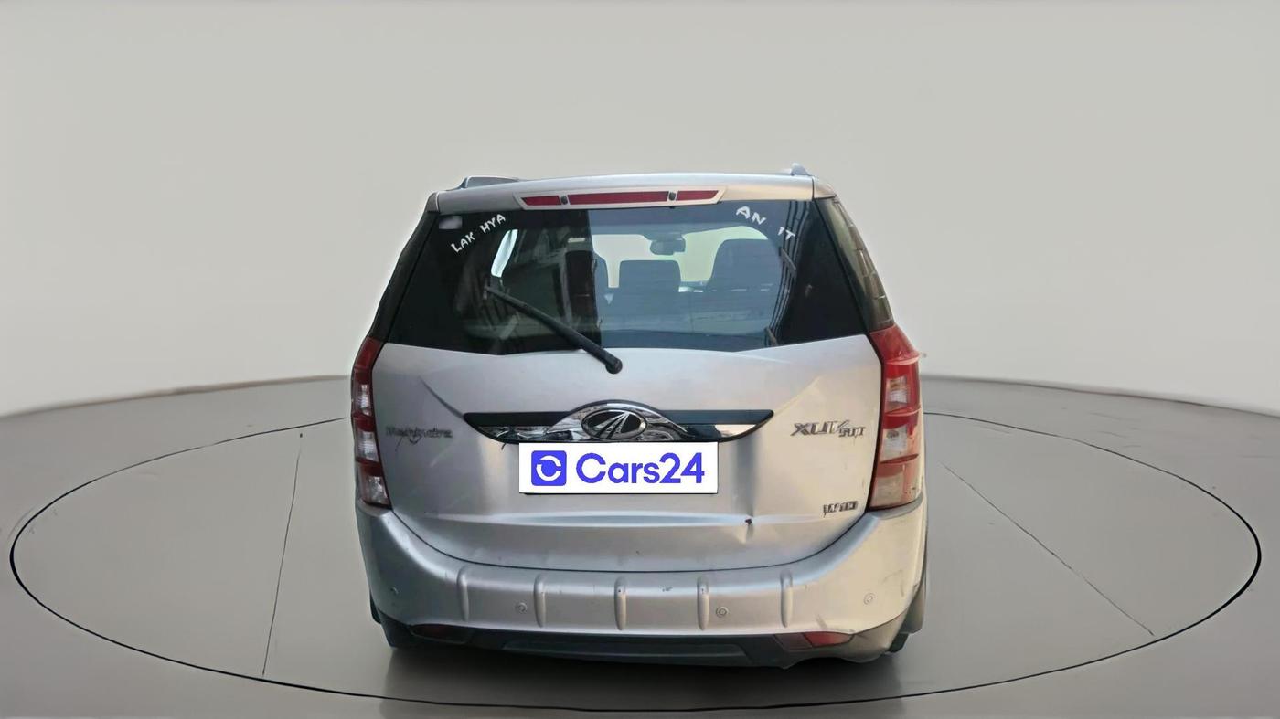 2015 Mahindra XUV500 W10, Diesel, Manual, 2,12,236 km, exterior