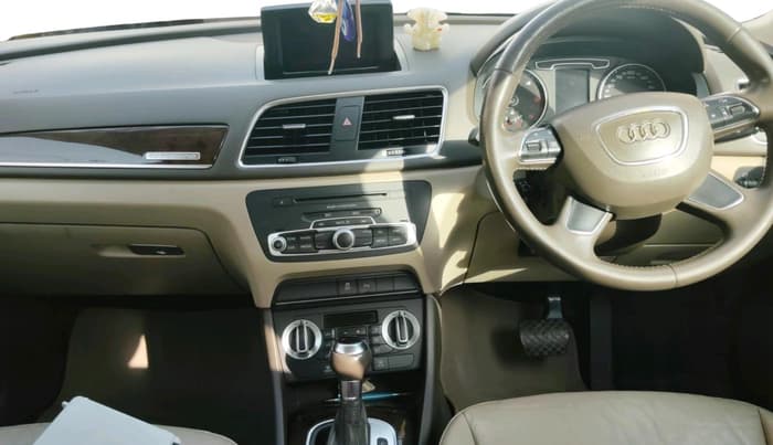 2013 Audi Q3 2.0 TDI QUATTRO, Diesel, Automatic, 1,02,677 km, interior