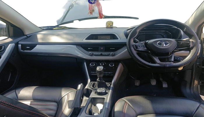 2022 Tata NEXON XM SUNROOF PETROL, Petrol, Manual, 35,225 km, interior