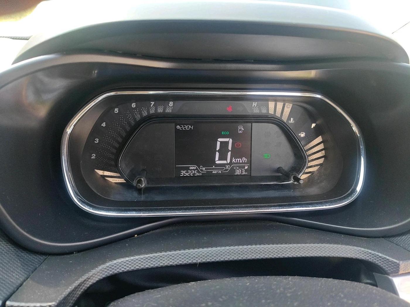 2022 Tata NEXON XM SUNROOF PETROL, Petrol, Manual, 35,225 km, interior