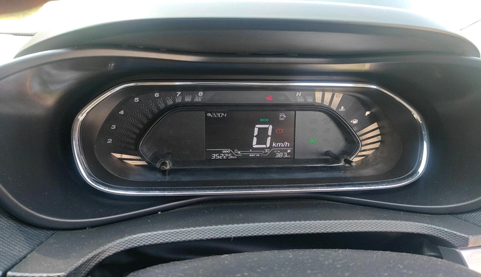 2022 Tata NEXON XM SUNROOF PETROL, Petrol, Manual, 35,225 km, interior