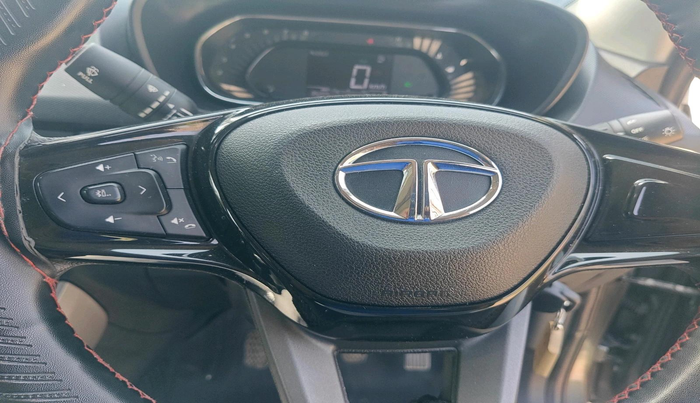 2022 Tata NEXON XM SUNROOF PETROL, Petrol, Manual, 35,225 km, interior
