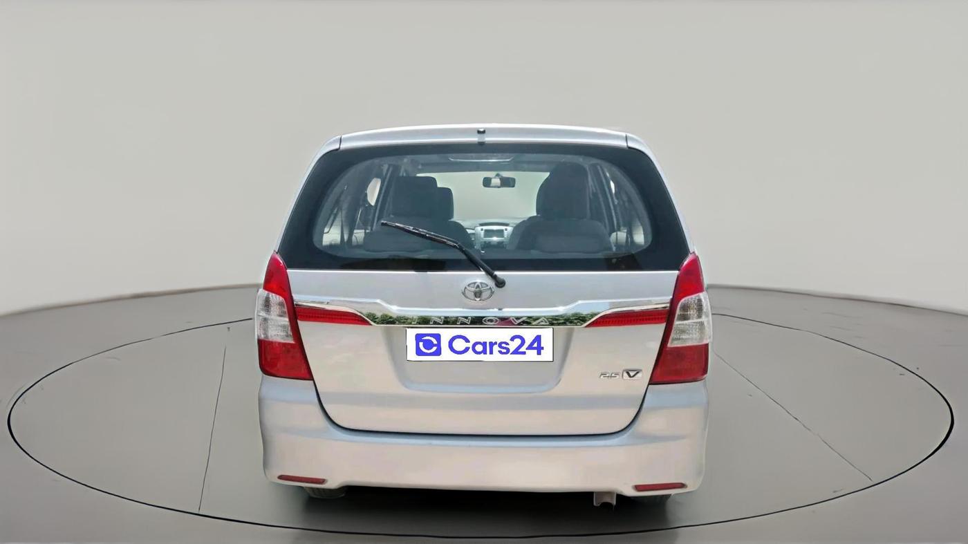 2014 Toyota Innova 2.5 VX 7 STR, Diesel, Manual, 1,75,689 km, exterior