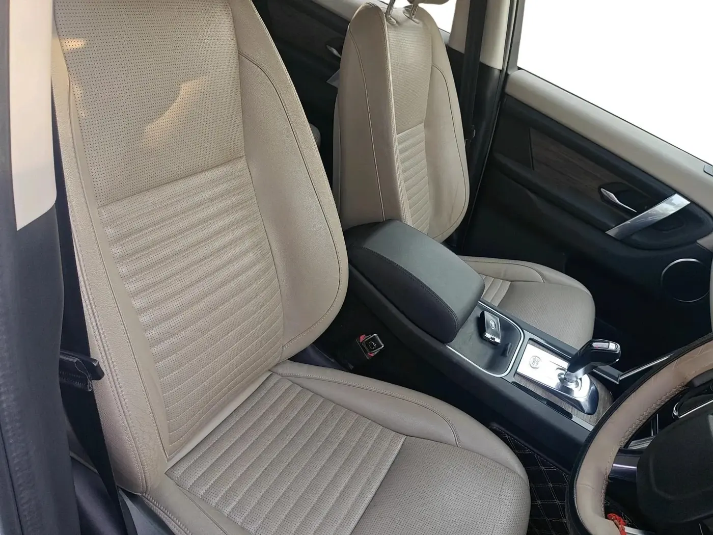 2020 Landrover DISCOVERY SPORT S, Diesel, Automatic, 74,845 km, interior
