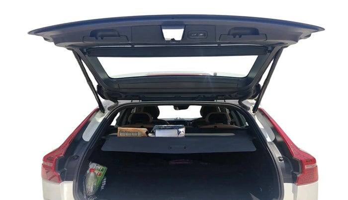 2018 Volvo XC 60 D5 INSCRIPTION, Diesel, Automatic, 81,206 km, exterior