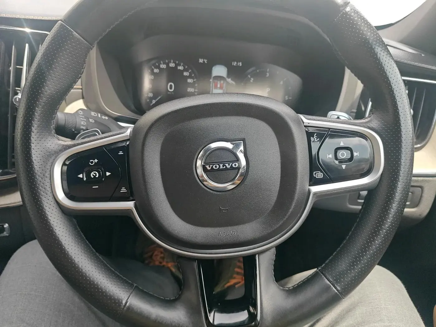2018 Volvo XC 60 D5 INSCRIPTION, Diesel, Automatic, 81,206 km, interior