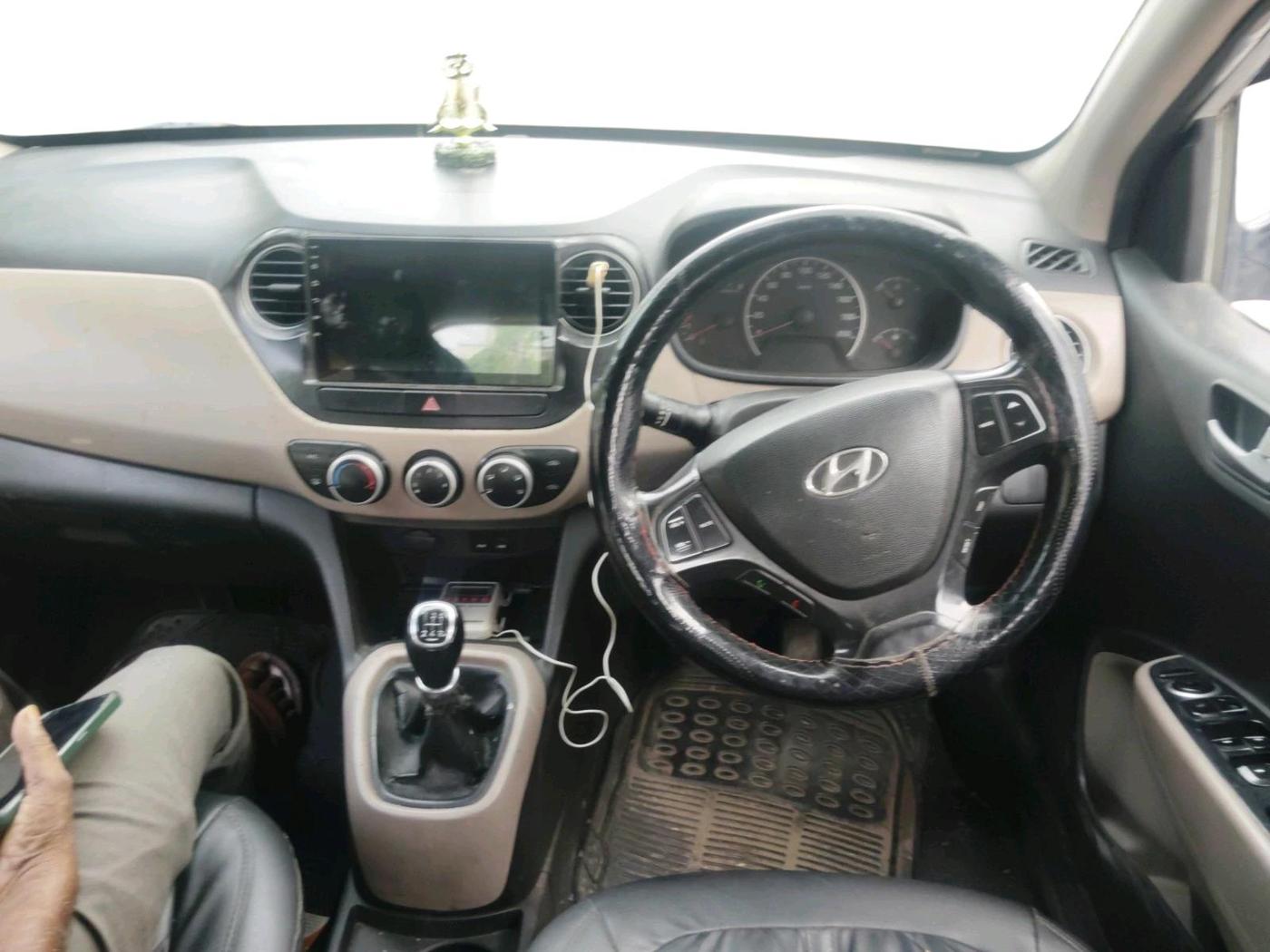 2013 Hyundai i10 ASTA 1.2, Petrol, Manual, 1,06,649 km, interior