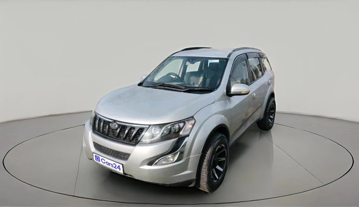 2015 Mahindra XUV500 W6, Diesel, Manual, 1,67,348 km, exterior