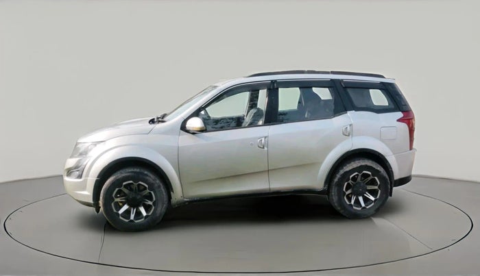 2015 Mahindra XUV500 W6, Diesel, Manual, 1,67,348 km, exterior